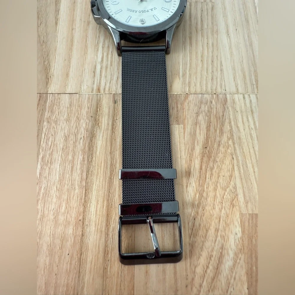 U.S. polo assoc. mens gunmetal gray diamond watch NEW BATTERY